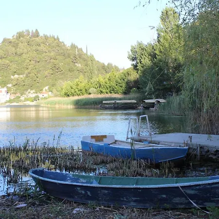 فندق Lakes Of Heaven 3*