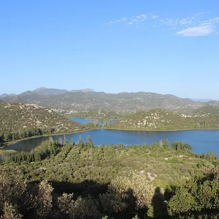 Lakes Of Heaven 3*